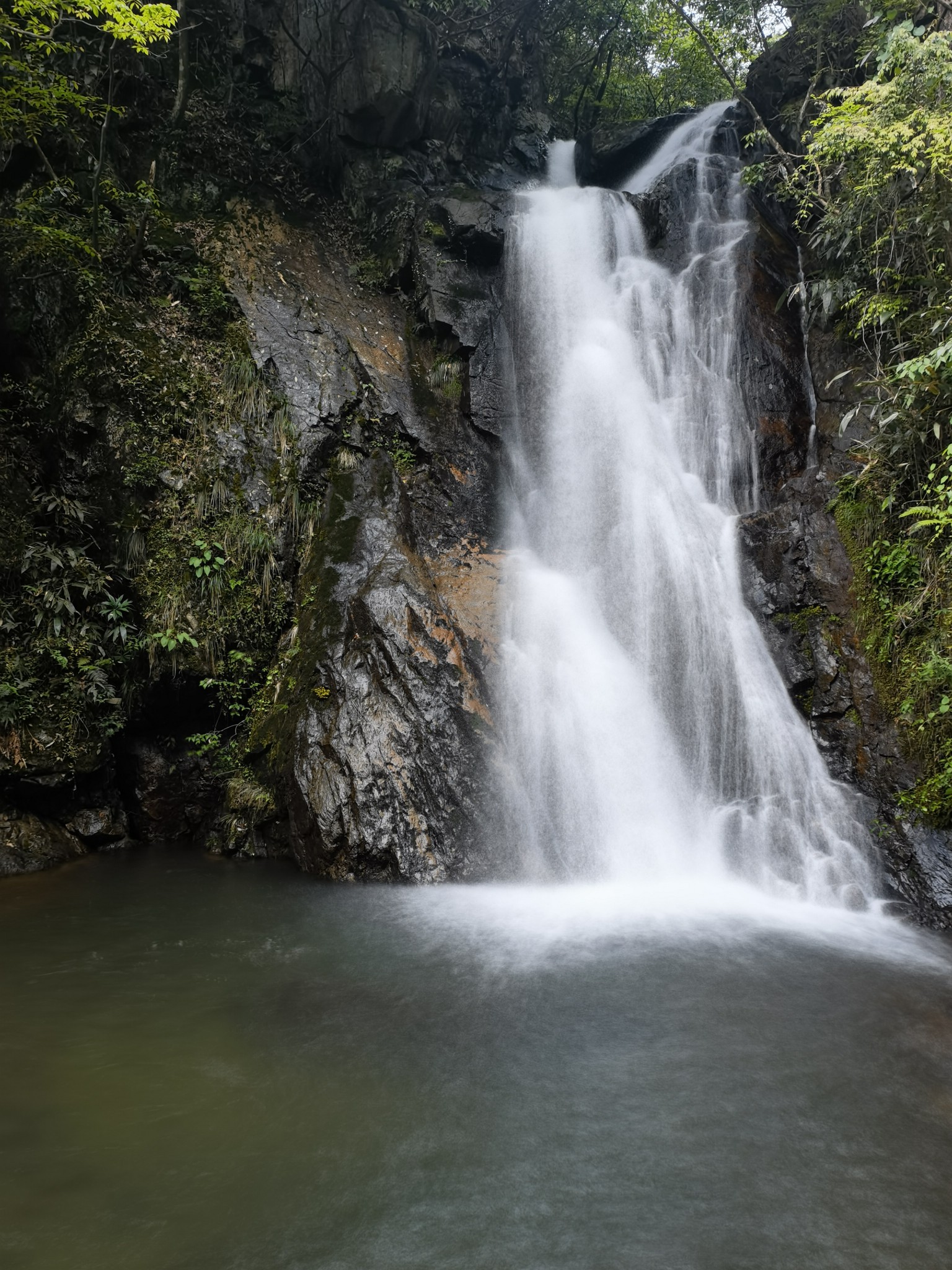 宁国黑洞瀑布群五一游