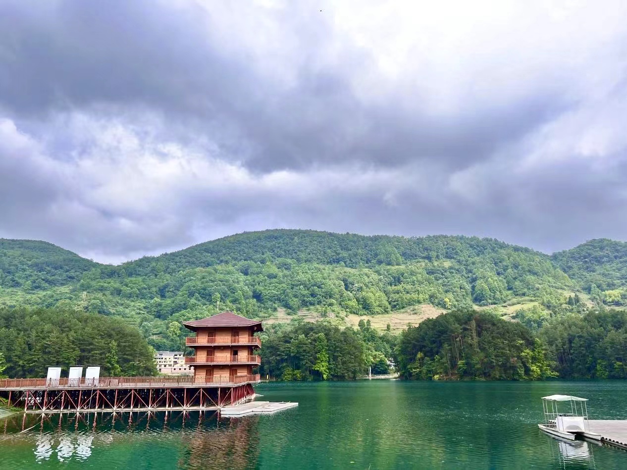 卧龙湖与你的故事从初秋开始图片7,绥阳旅游景点,风景名胜