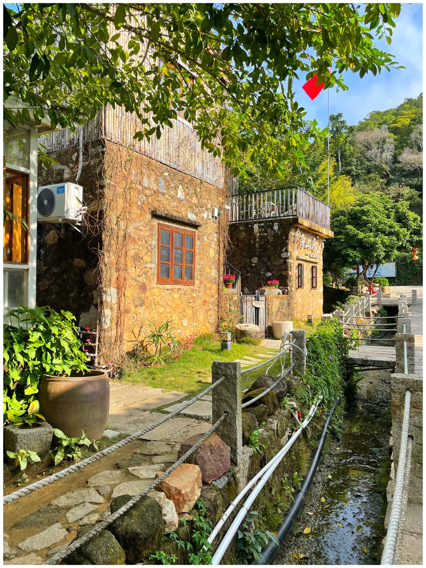 广东阳江市闸坡镇谷寮村