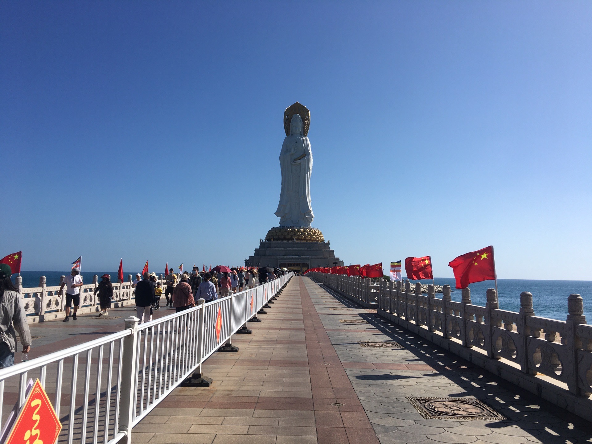 海南三亚南山观音像