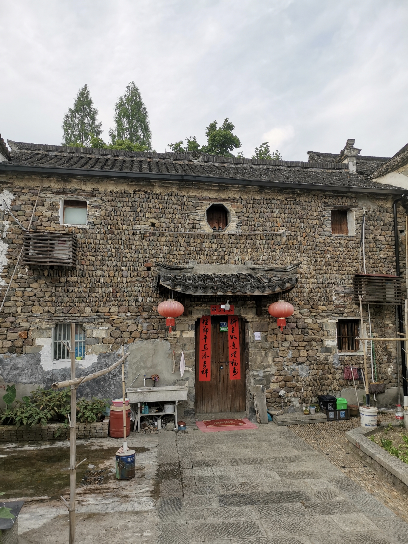 弄·砚池·古民居.龙门古镇