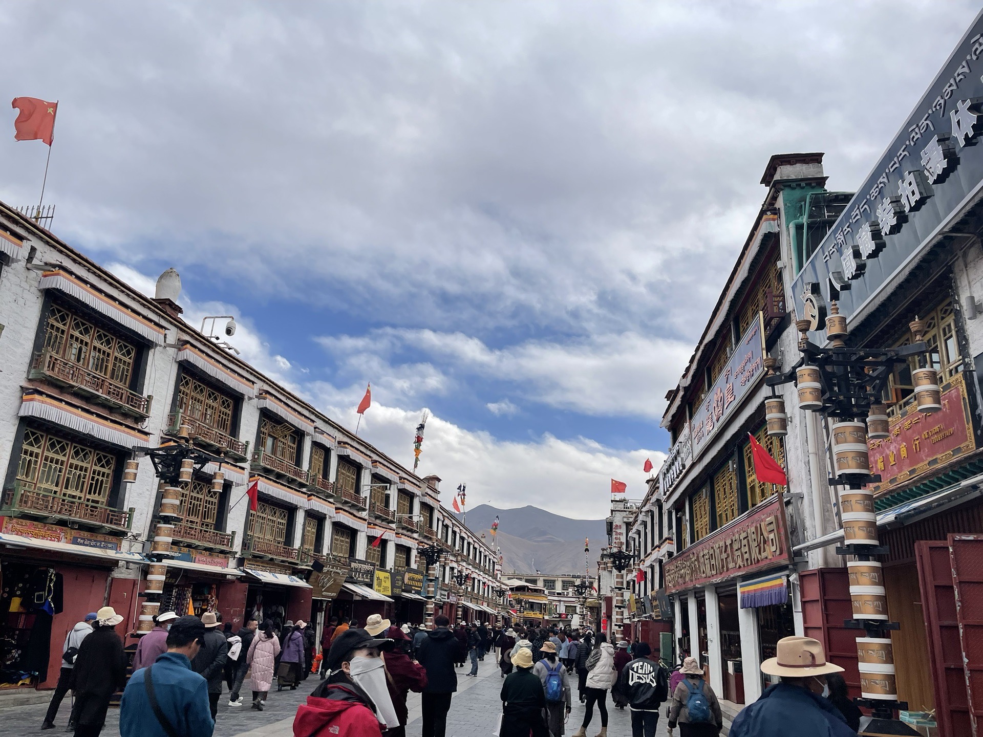 「从西宁到拉萨旅游团多少钱」✅ 从西宁到拉萨旅游团多少钱一天