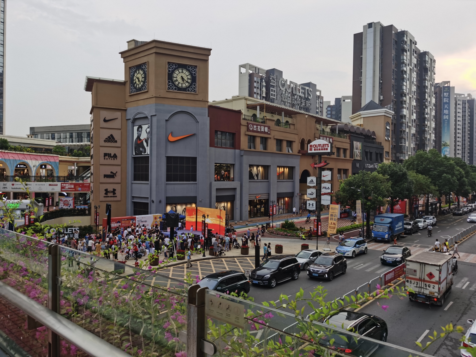 2021国庆大运城邦雅乐轩酒店龙岗万达广场