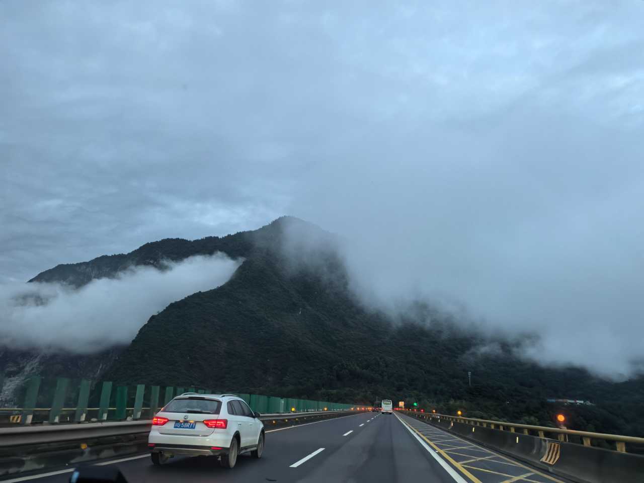 雪域净土·秘境川西——八天七晚朝觐雪山、寻梦稻城之行,川西旅游攻略