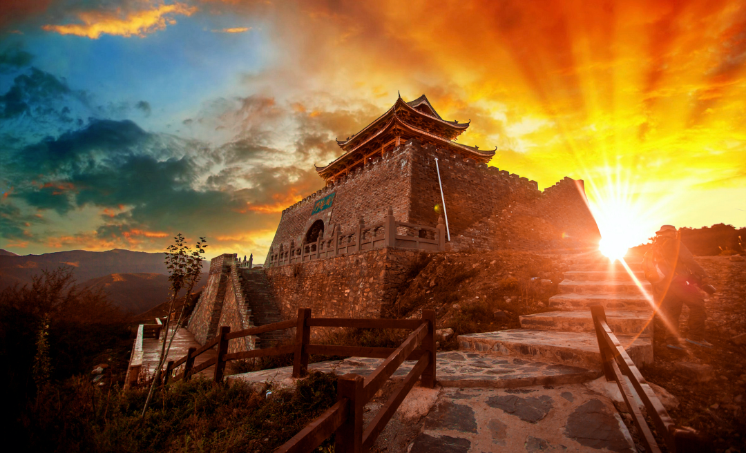夜色下的松州古城,光华璀璨惹人醉～,松潘旅游攻略 - 马蜂窝