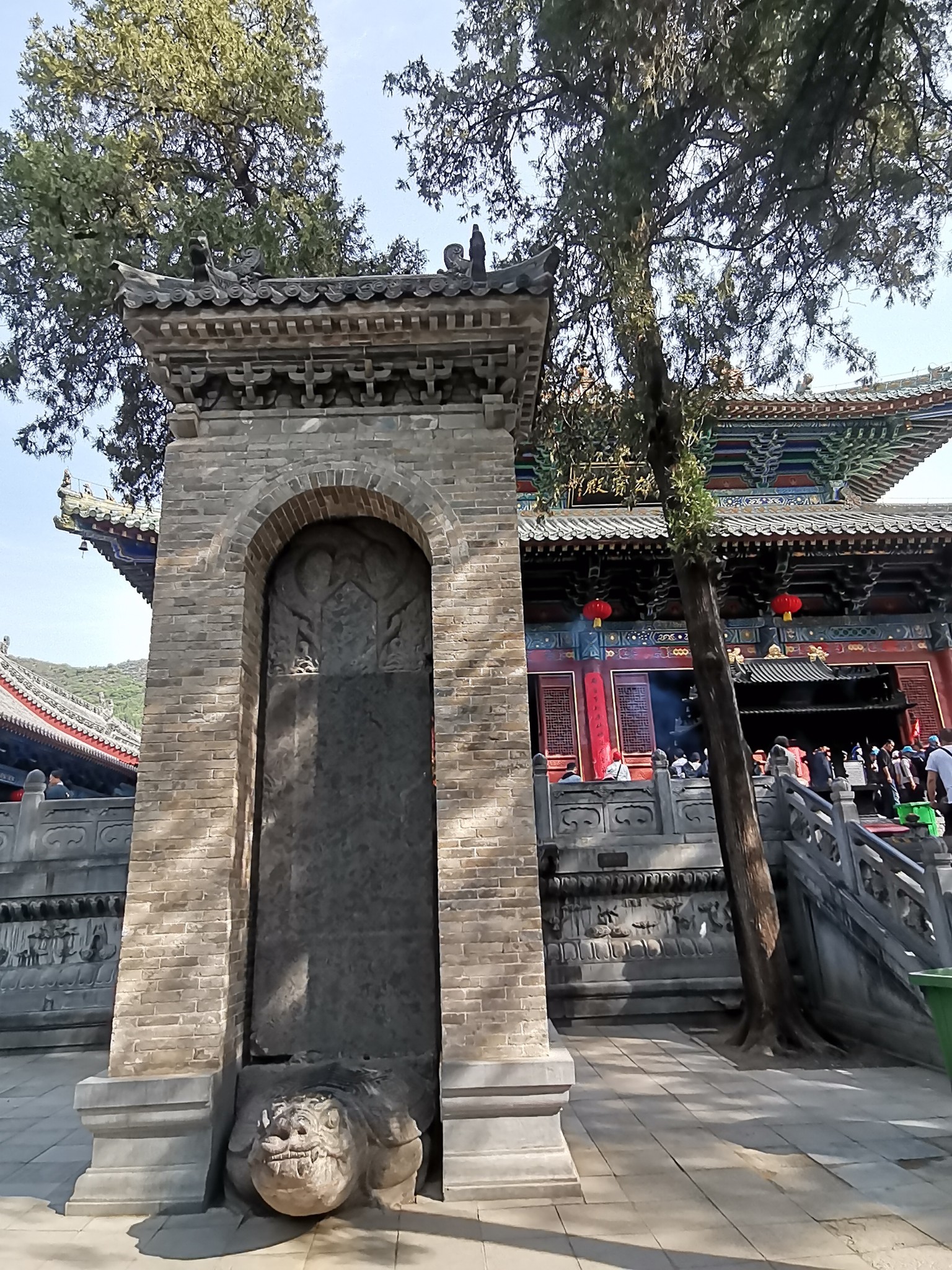 河南揽胜(一)了解少林寺,欣赏洛阳牡丹,看看古代艺术宝库:龙门石窟,快