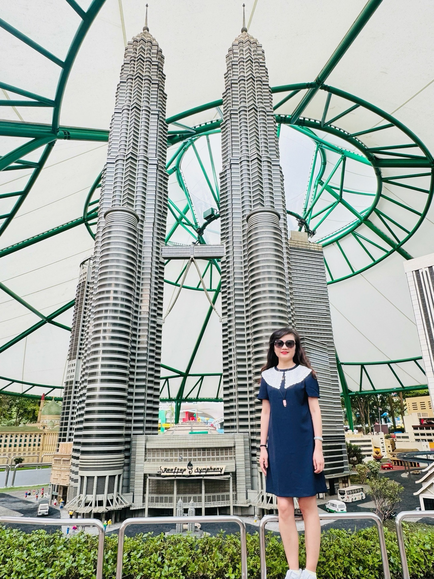 一家老小全家游之马来西亚新山迪沙鲁吉隆坡篇