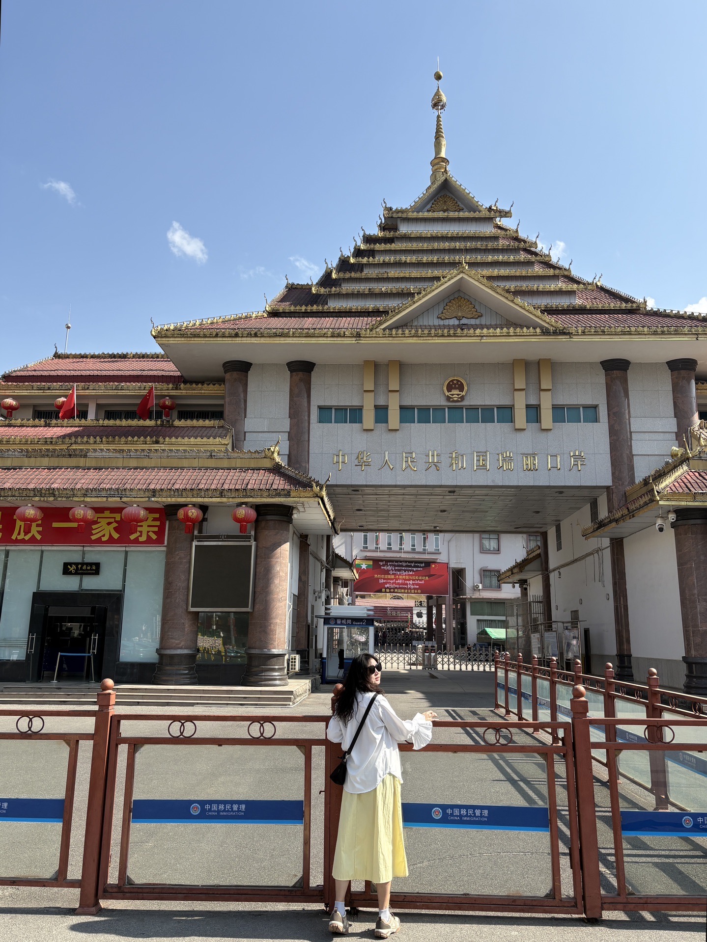 瑞丽口岸瑞丽口岸瑞丽边贸街瑞丽边贸街瑞丽边贸街姐告贸易区3,驶向