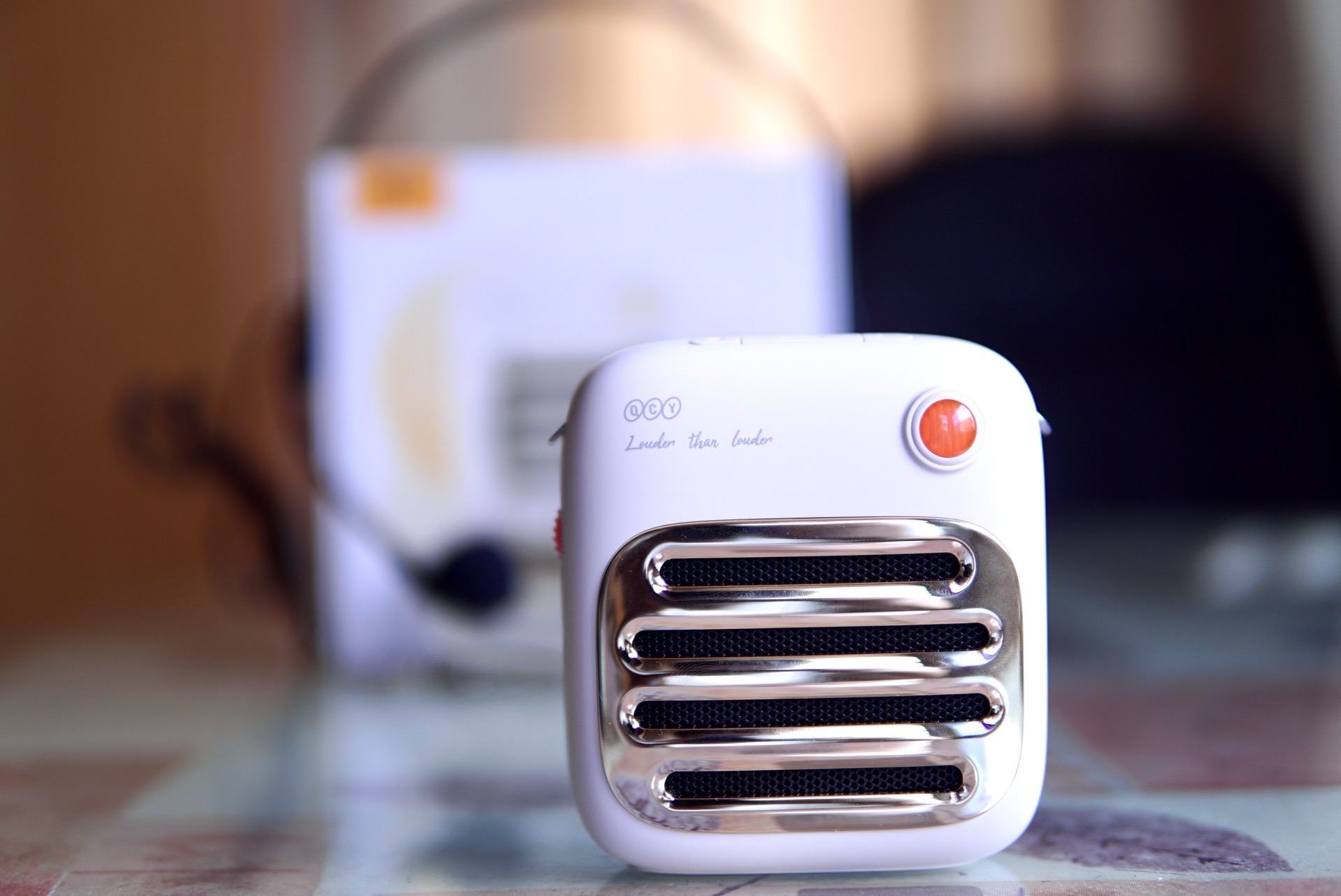 上课带队听歌样样行，复古小巧的扩音器功能还挺多