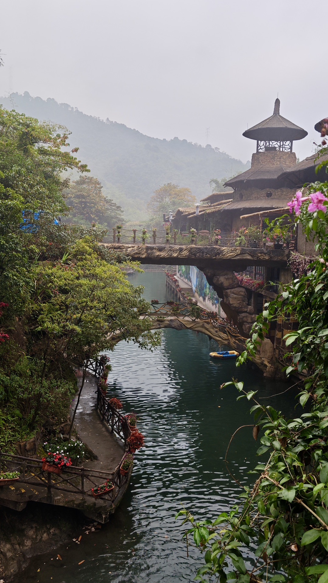 英德古龙峡景区图片