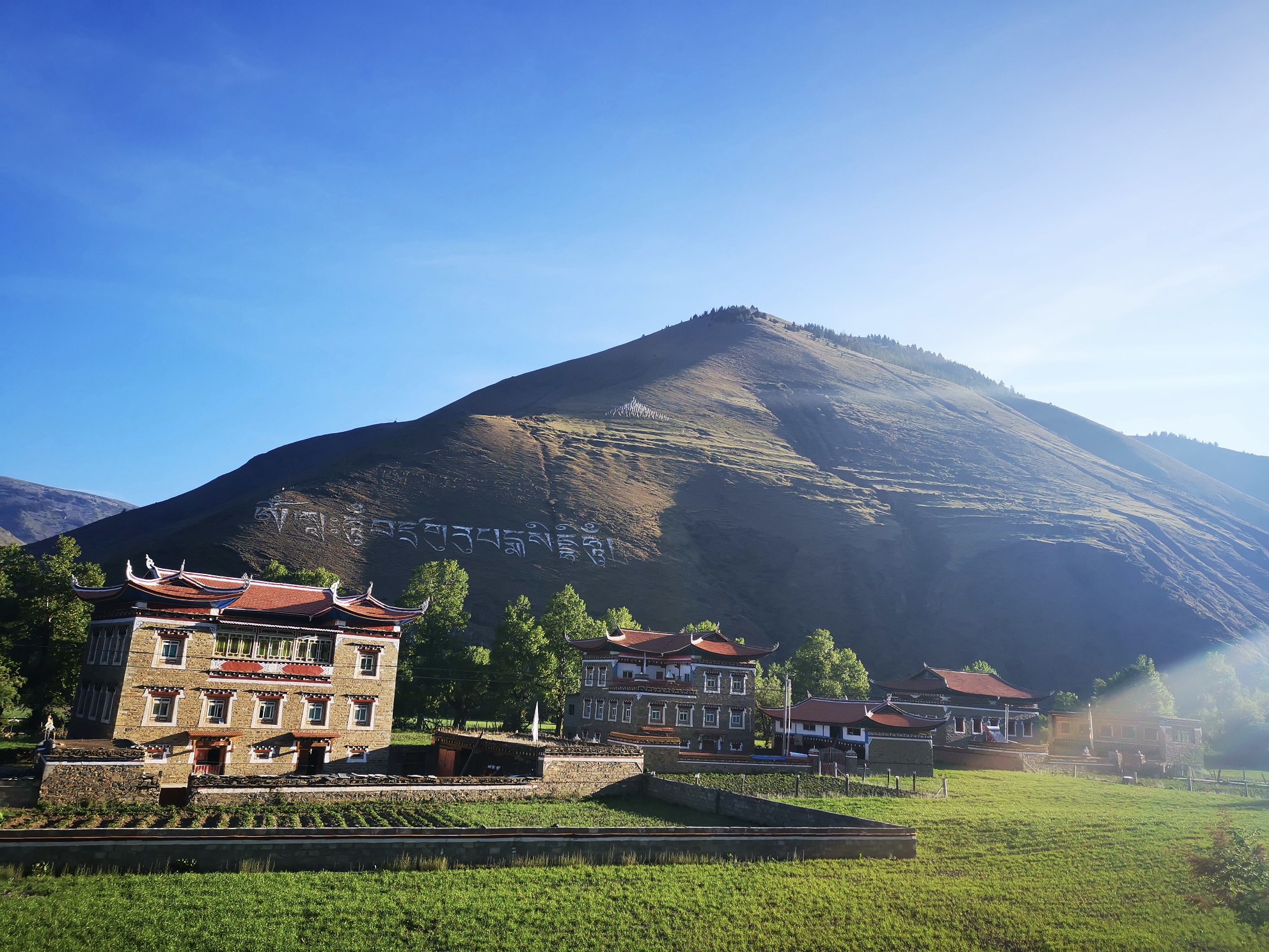 甲根坝莲花湖康定