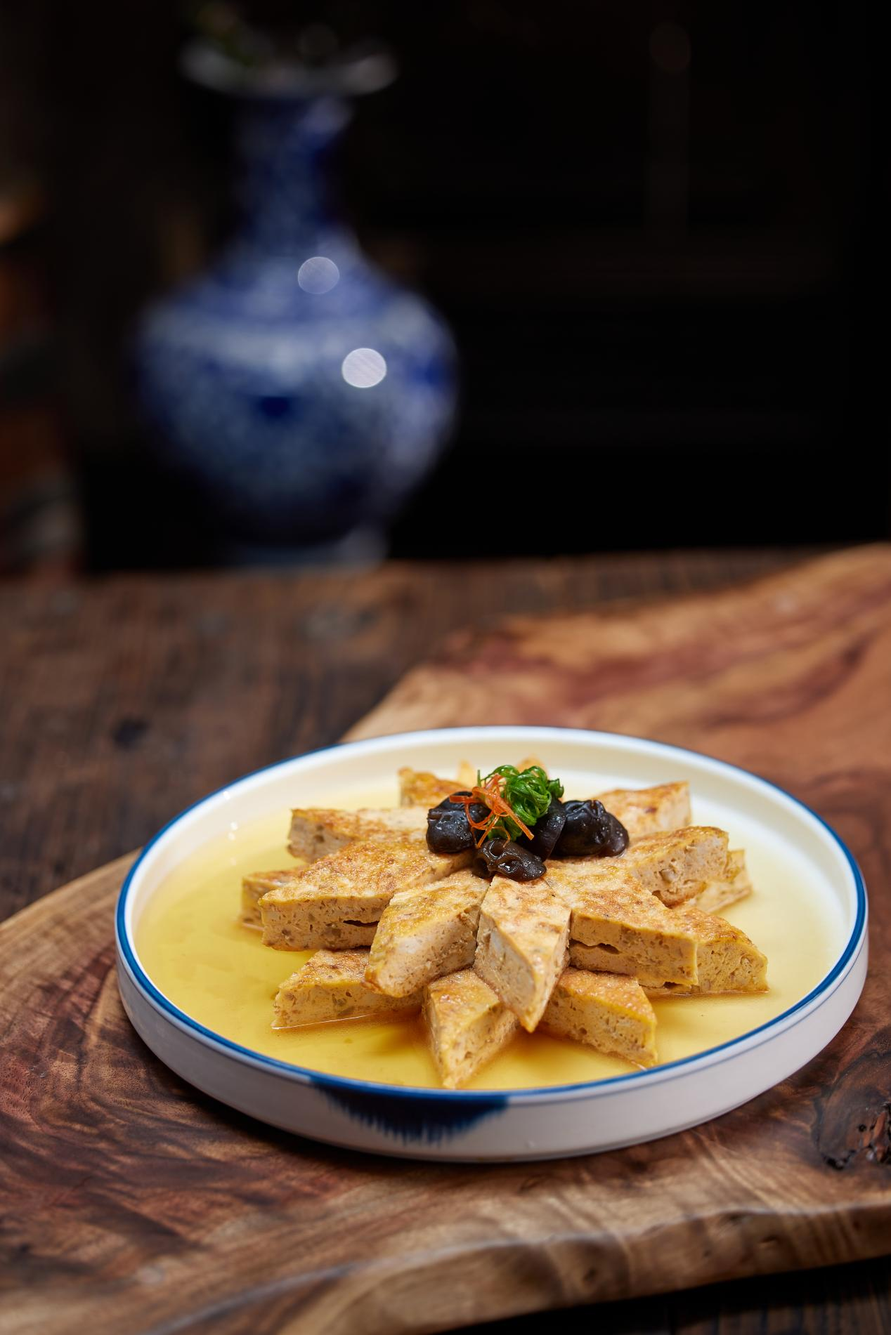 翻牌率100%,你身边的绩溪徽菜馆就在