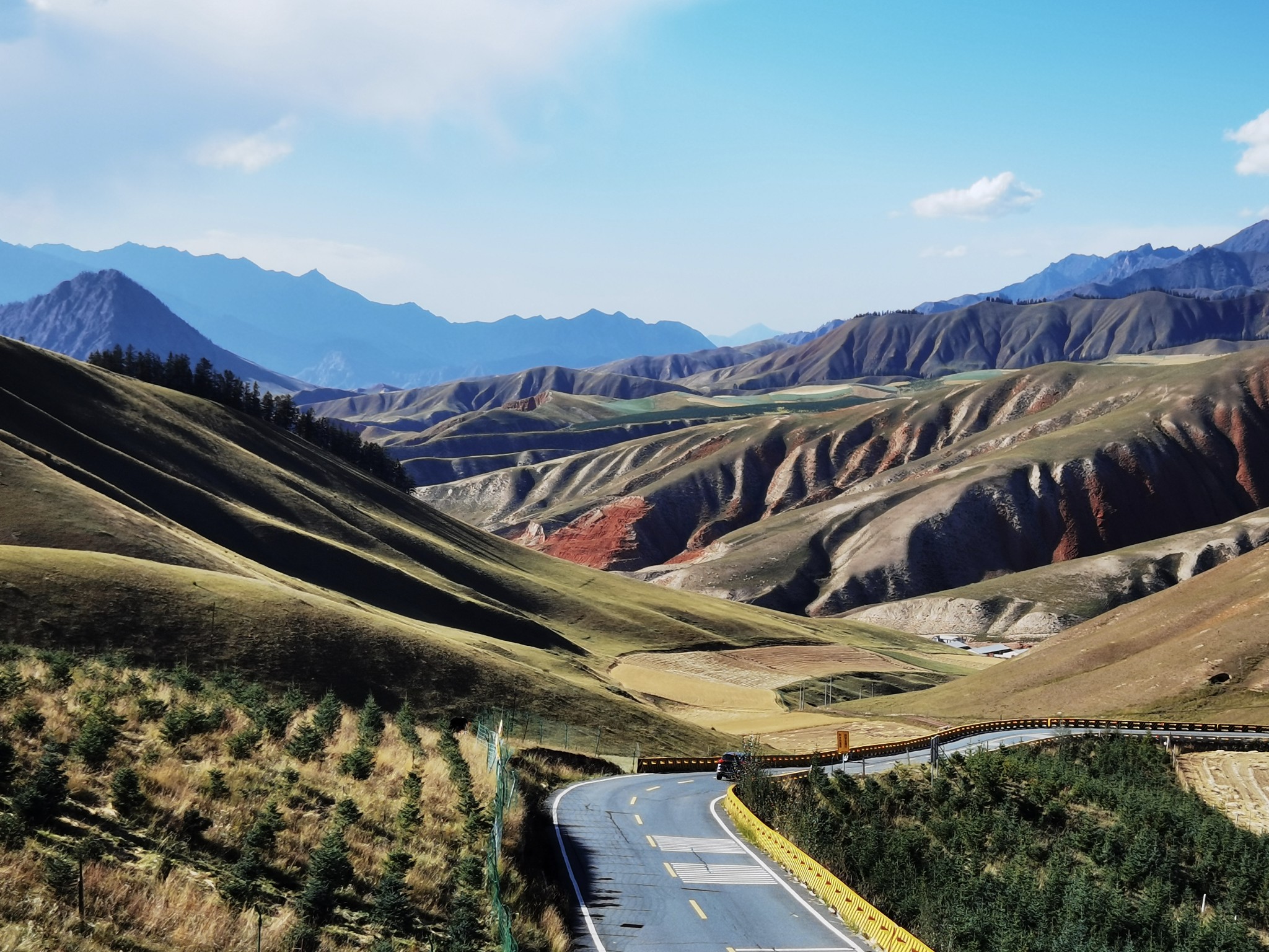 带团到青甘旅游上达板山观景台卓尔山风景区阿柔大寺七彩丹霞嘉峪关