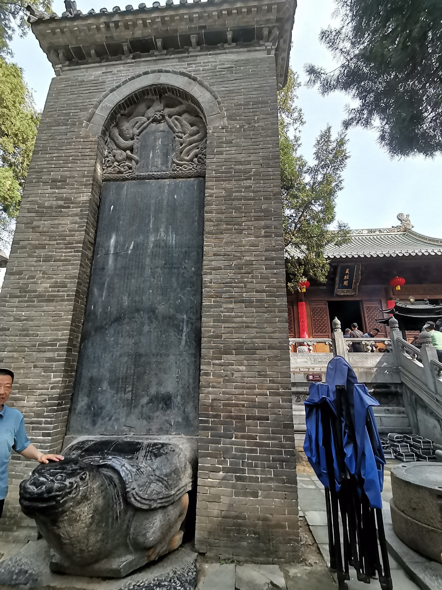 河南揽胜(一)了解少林寺,欣赏洛阳牡丹,看看古代艺术宝库:龙门石窟,快