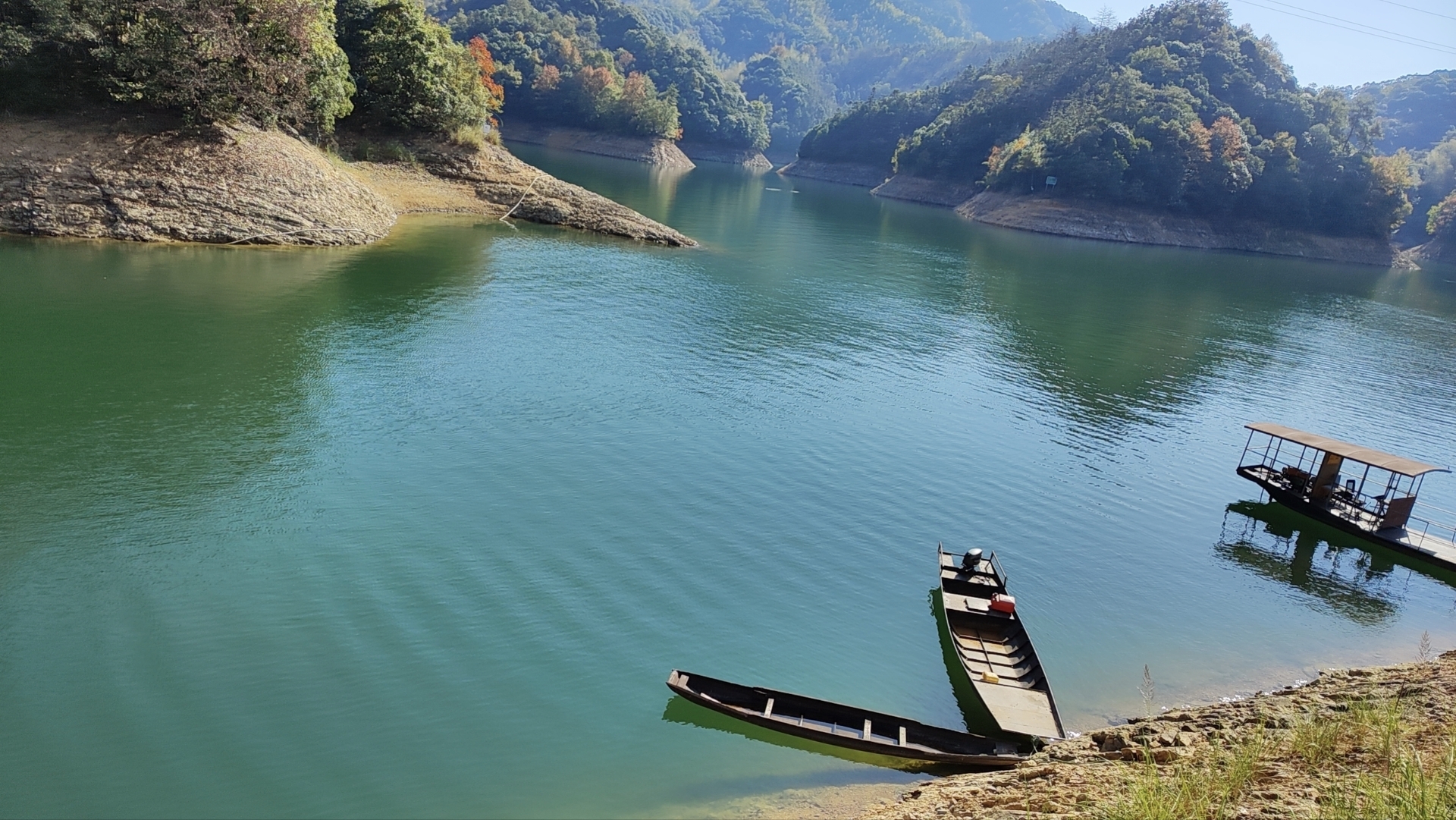 黄山太平湖岛屿图片