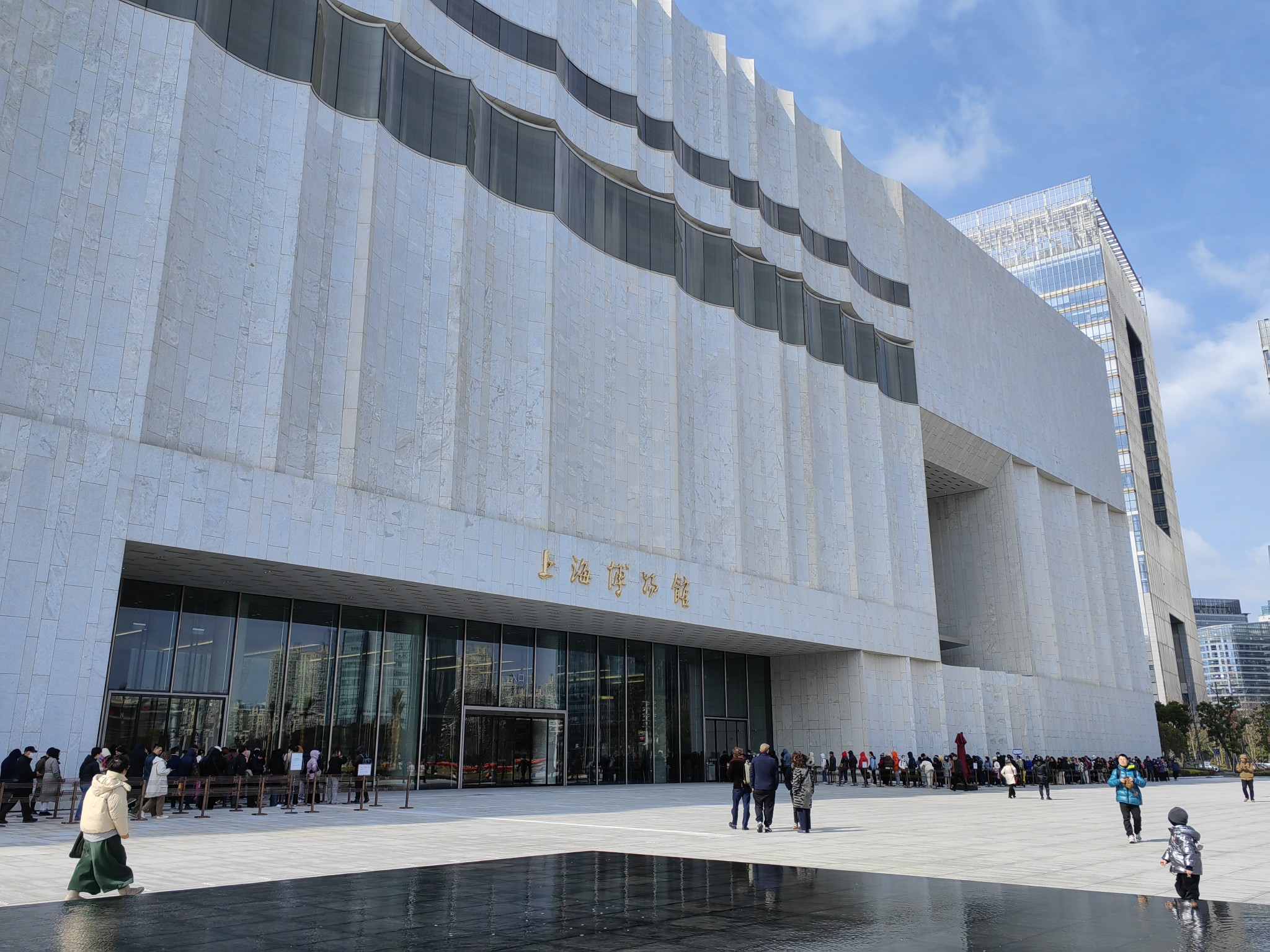 上海博物馆(东馆)星耀中国:三星堆·金沙古蜀文明展人物/一个人出行